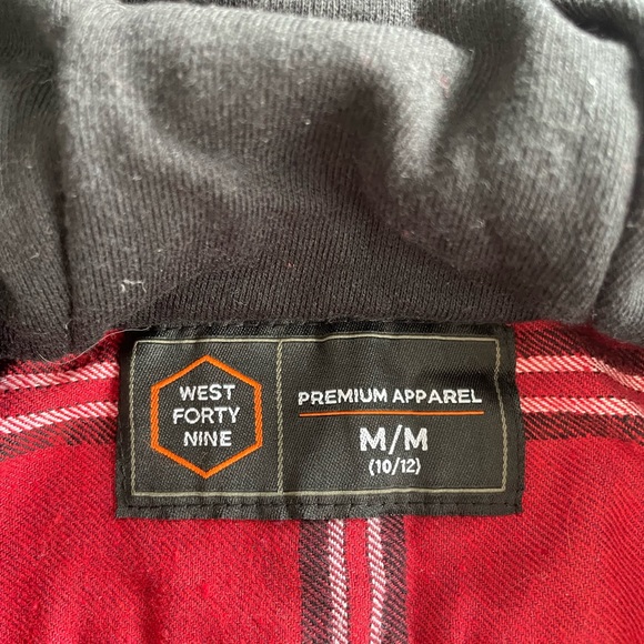 West 49 flannel shirt with attached hoodie. - Picture 4 of 7